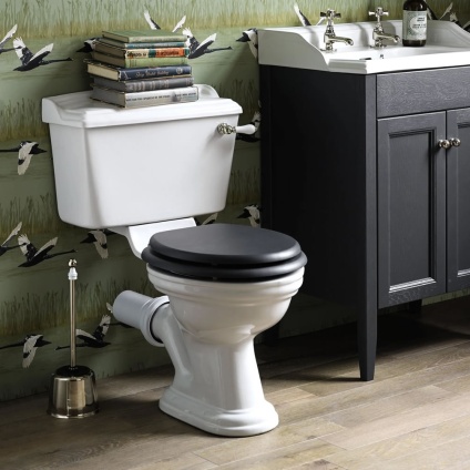 Heritage Dorchester Close Coupled WC & Landscape Cistern - Lifestyle Image